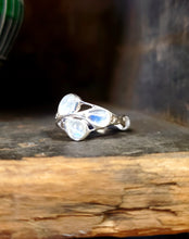 Load image into Gallery viewer, Moonstone 3 Stone Ring
