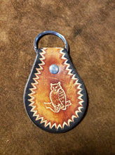 Load image into Gallery viewer, Leather Keyfob Owl
