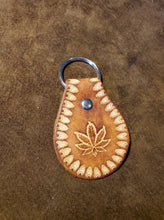 Load image into Gallery viewer, Leather Keyfob Pot Leaf
